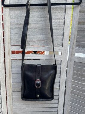 Patricia Nash Black Leather Crossbody Bag Tan Suede Interior Flap Snap